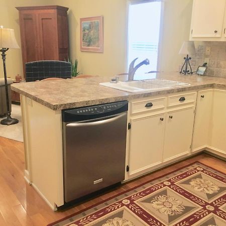 Phoenix Nest Guest Houses - Sunday House Llano 외부 사진