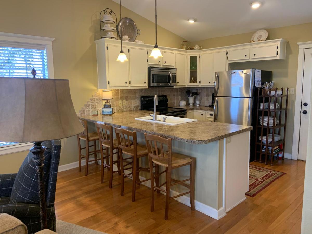 Phoenix Nest Guest Houses - Sunday House Llano 외부 사진